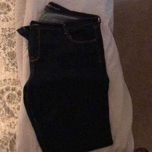 Dark rinse skinny jeans